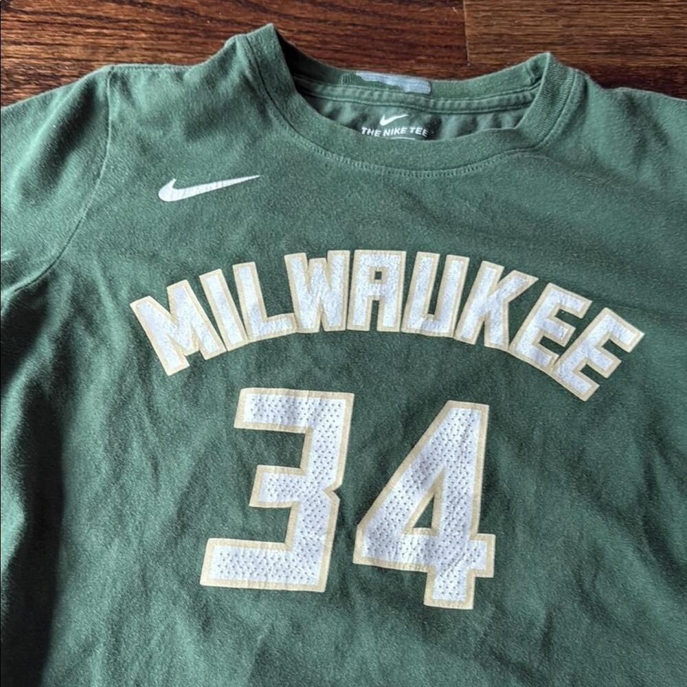 Nike Men's Green Top - Picture 7 of 8